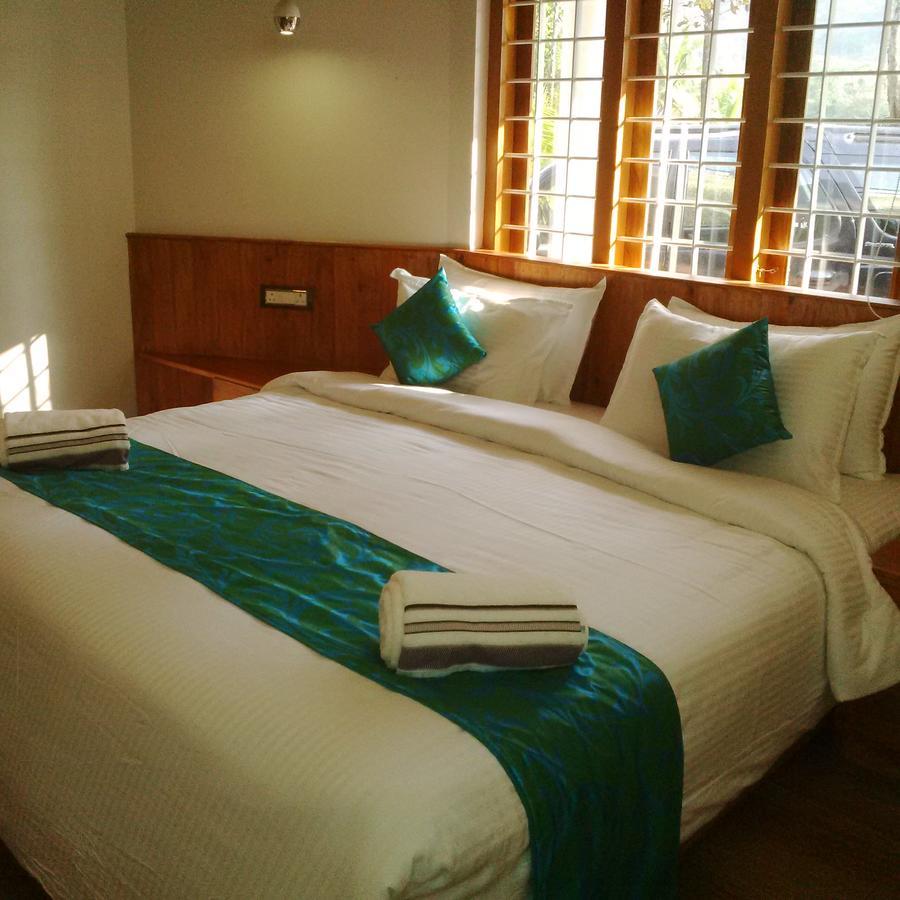 L&G Riverview Haven. Vandiperiyar ภายนอก รูปภาพ